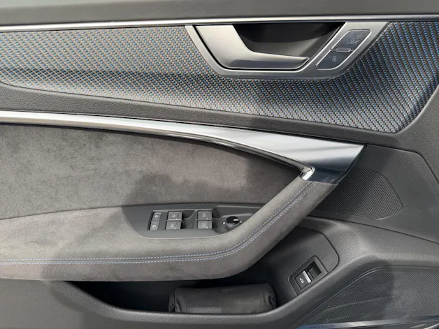 AUDI RS6 Avant 4.0 TFSI V8 Performance quattro