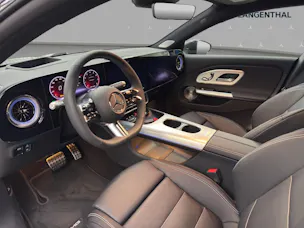 MERCEDES-BENZ CLA 220 4Matic 8G-DCT