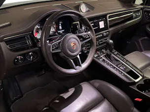 PORSCHE Macan S PDK