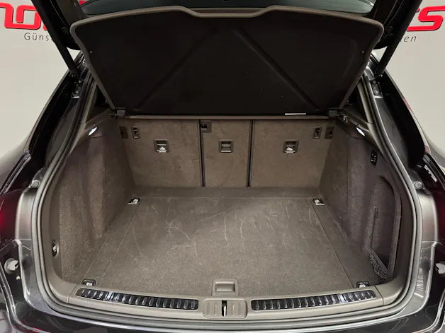 PORSCHE Macan S PDK