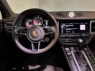 PORSCHE Macan S PDK
