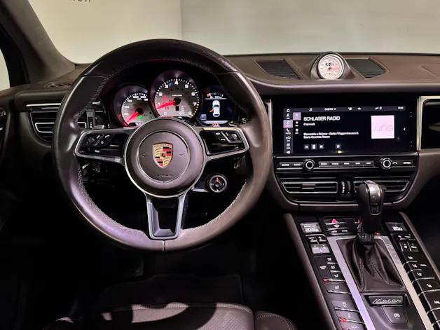 PORSCHE Macan S PDK