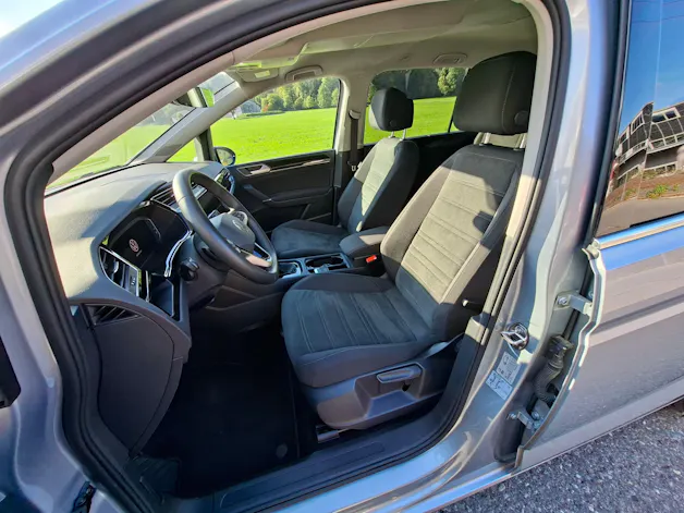 VW Touran 1.5 TSI EVO Highline DSG *Anhängerkupplung&Herstellergarantie*