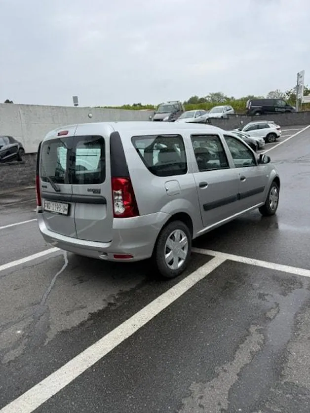 DACIA LOGAN