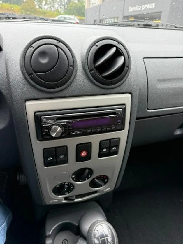 DACIA LOGAN