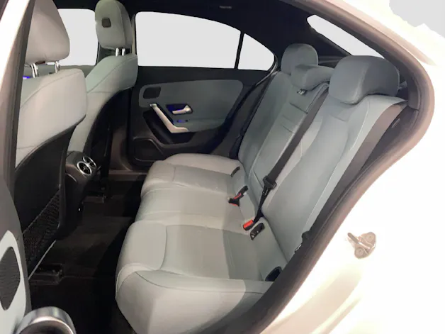 MERCEDES-BENZ A 35 AMG 4MATIC Limousine