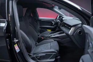AUDI S3 Limousine 2.0 TFSI quattro S-Tronic / Sportsitze / Sportlenkrad / Virtual Cockpit