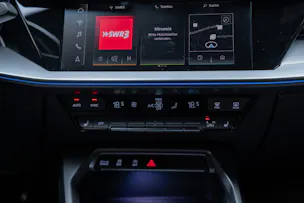 AUDI S3 Limousine 2.0 TFSI quattro S-Tronic / Sportsitze / Sportlenkrad / Virtual Cockpit
