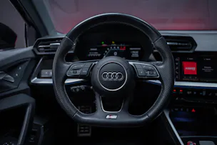 AUDI S3 Limousine 2.0 TFSI quattro S-Tronic / Sportsitze / Sportlenkrad / Virtual Cockpit