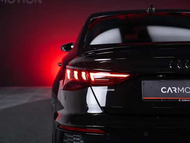 AUDI S3 Limousine 2.0 TFSI quattro S-Tronic / Sportsitze / Sportlenkrad / Virtual Cockpit