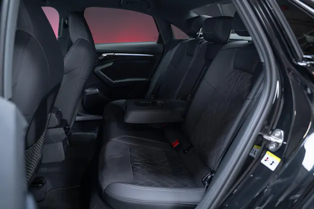AUDI S3 Limousine 2.0 TFSI quattro S-Tronic / Sportsitze / Sportlenkrad / Virtual Cockpit