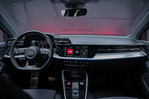 AUDI S3 Limousine 2.0 TFSI quattro S-Tronic / Sportsitze / Sportlenkrad / Virtual Cockpit