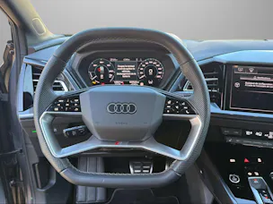 AUDI Q4 e-tron 45 Attraction quattro