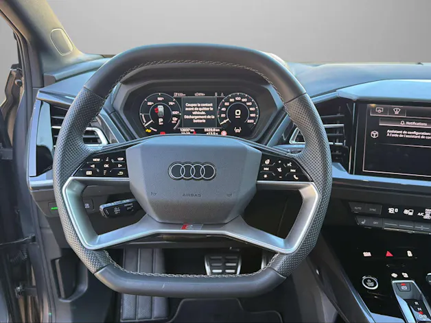 AUDI Q4 e-tron 45 Attraction quattro