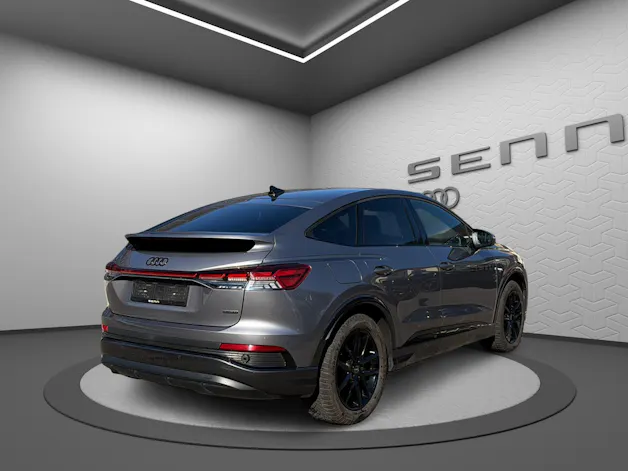AUDI Q4 e-tron 45 Attraction quattro
