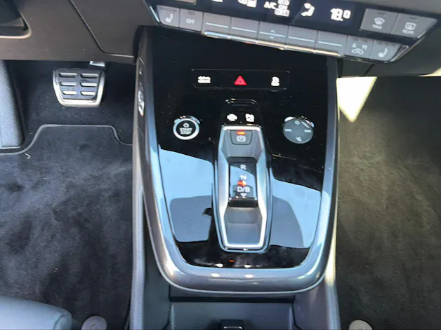 AUDI Q4 e-tron 45 Attraction quattro