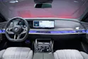 BMW 740d xDrive M Sport / Iconic Glow / Sky Lounge