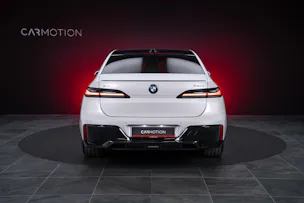 BMW 740d xDrive M Sport / Iconic Glow / Sky Lounge