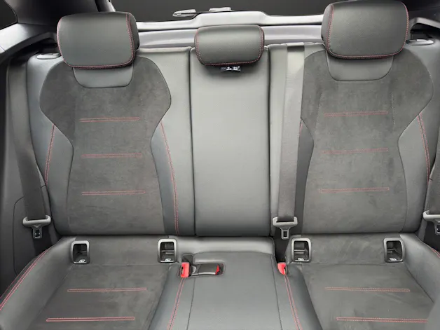 MERCEDES-BENZ GLA 250 4Matic 8G-DCT