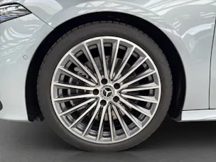 MERCEDES-BENZ A 250 4M - AMG / DISTRONIC / 360 Grad Kamera / Soundsystem