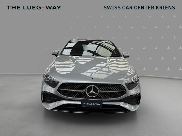 MERCEDES-BENZ A 250 4M - AMG / DISTRONIC / 360 Grad Kamera / Soundsystem