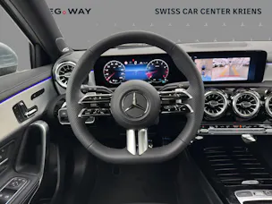MERCEDES-BENZ A 250 4M - AMG / DISTRONIC / 360 Grad Kamera / Soundsystem