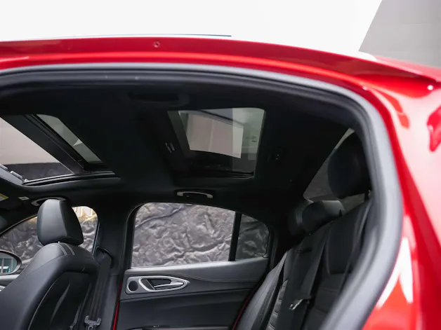 ALFA ROMEO Giulia 2.0 Intensa Q4 AT8 *SOFORT Verfügbar*Werksgarantie*Panorama*Harman/Kardon*