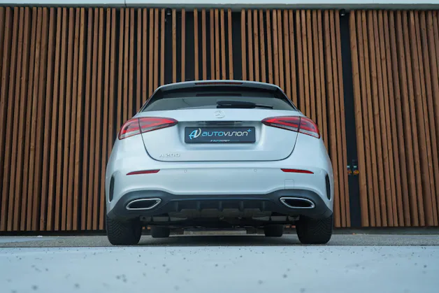 MERCEDES-BENZ A 200 AMG LINE NIGHT 7G-DCT l 163 PS