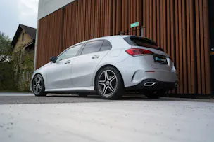 MERCEDES-BENZ A 200 AMG LINE NIGHT 7G-DCT l 163 PS
