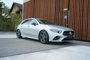 MERCEDES-BENZ A 200 AMG LINE NIGHT 7G-DCT l 163 PS