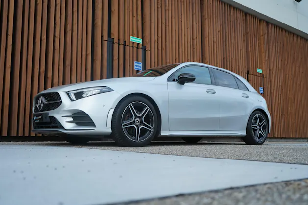 MERCEDES-BENZ A 200 AMG LINE NIGHT 7G-DCT l 163 PS