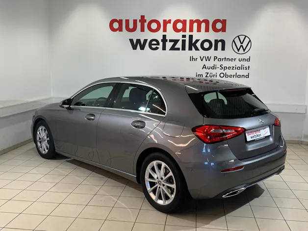 MERCEDES-BENZ A 180 d