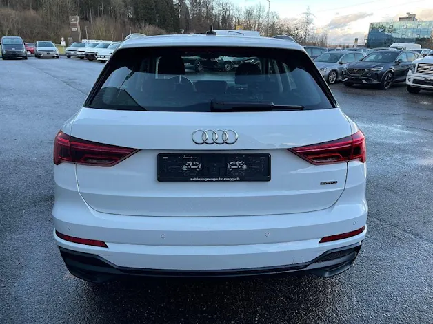 AUDI Q3 35 TDI S line Attraction quattro S-tronic