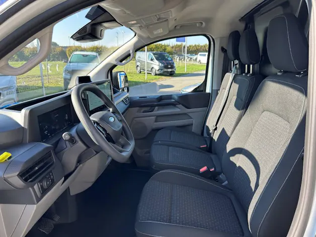 FORD Transit Custom Van 320 L1 2.5 Duratec 233 Trend PHEV
