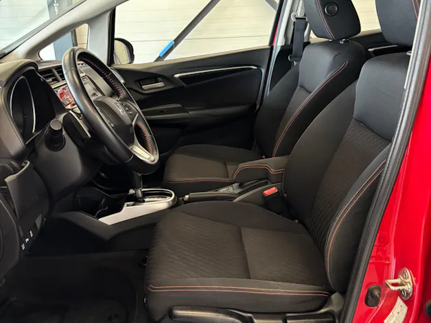 HONDA Jazz 1.5i-VTEC Dynamic CVT