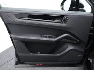 PORSCHE Cayenne E-Hybrid Coupé Black Edition