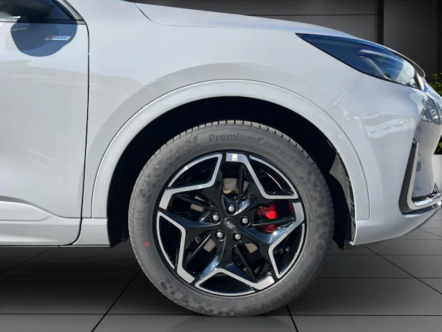 FORD Kuga 2.5 PHEV ST-Line X FWD