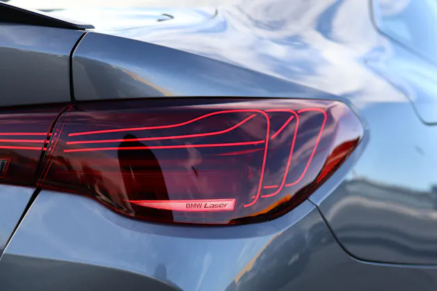 BMW M4 Competition xDrive Coupé * M CARBON SCHALENSITZE * CARBON EXTERIEUR+INTERIEUR * LASERLICHT *
