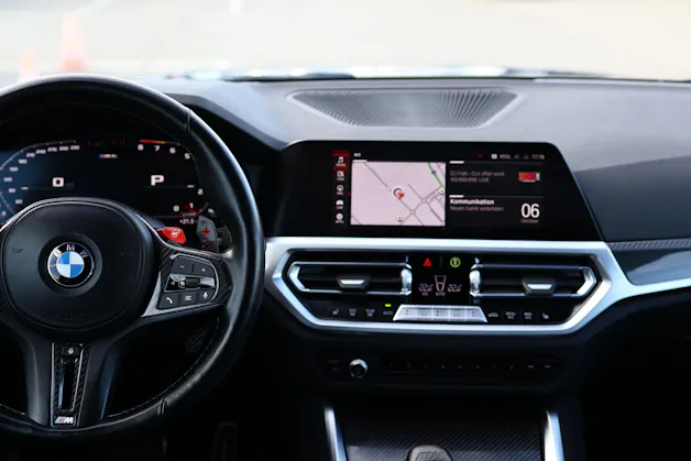 BMW M4 Competition xDrive Coupé * M CARBON SCHALENSITZE * CARBON EXTERIEUR+INTERIEUR * LASERLICHT *