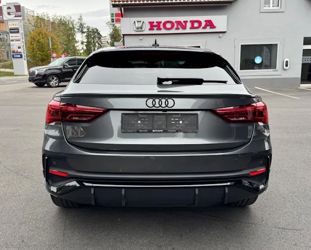 AUDI Q3 Sportback 35 TFSI S line Attraction S-tronic