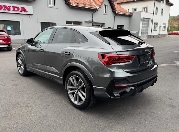 AUDI Q3 Sportback 35 TFSI S line Attraction S-tronic