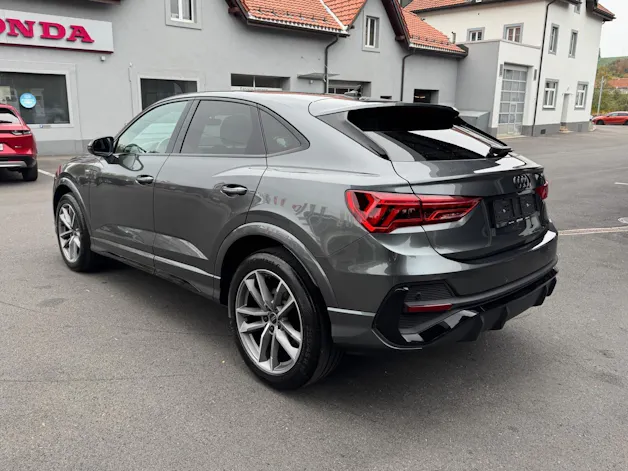 AUDI Q3 Sportback 35 TFSI S line Attraction S-tronic