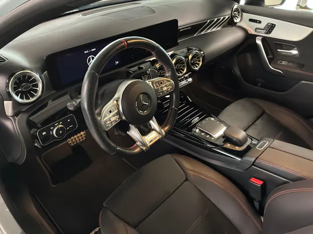 MERCEDES-BENZ A 35 AMG 4Matic Speedshift