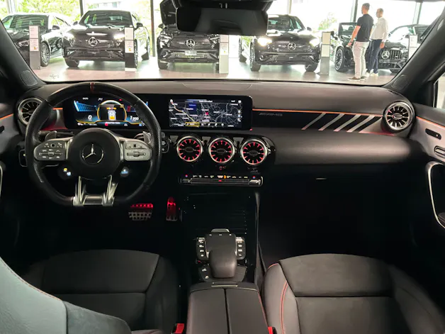 MERCEDES-BENZ A 35 AMG 4Matic Speedshift