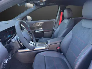 MERCEDES-BENZ GLA AMG 45 S 4M+8G-DCT