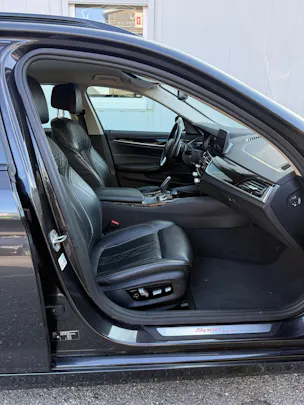 BMW 520d xDrive Touring Sport Line Steptronic