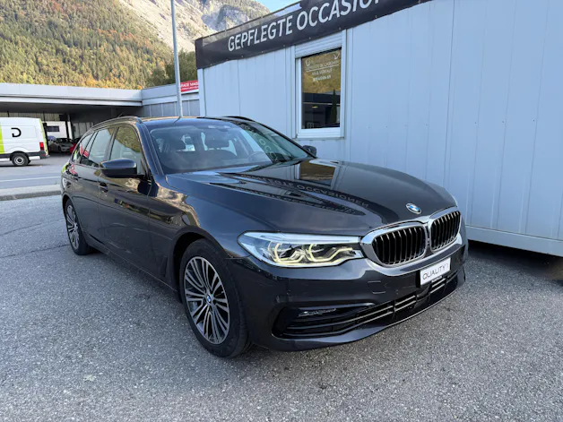 BMW 520d xDrive Touring Sport Line Steptronic