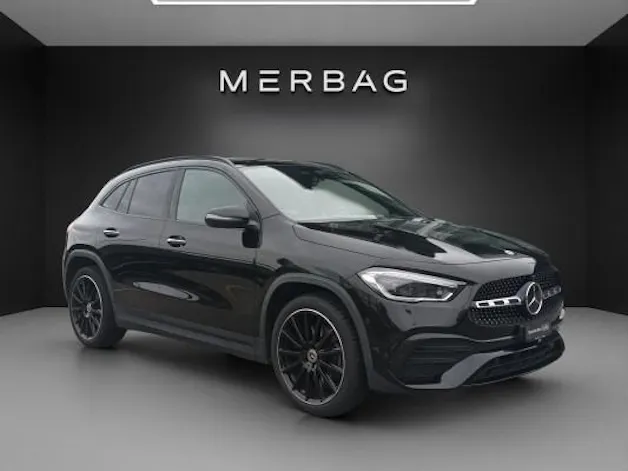 MERCEDES-BENZ GLA 250 AMG Line 4Matic