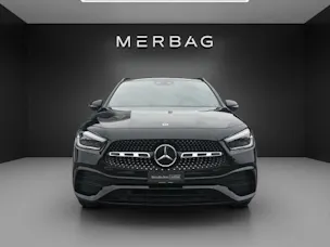 MERCEDES-BENZ GLA 250 AMG Line 4Matic