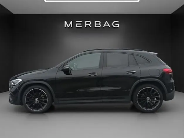 MERCEDES-BENZ GLA 250 AMG Line 4Matic